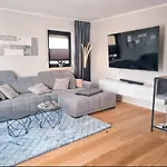 Zentral In Neheim, Direkt Am Ruhrtalweg!