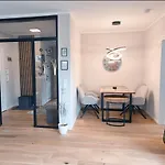 Zentral In Neheim, Direkt Am Ruhrtalweg! ارنسبرغ